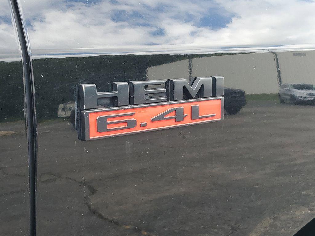 2019 Diamond Black Crystal Pearlcoat /Black RAM 2500 Tradesman Crew Cab SWB 4WD (3C6UR5DJ3KG) with an 6.4L V8 engine, 6A transmission, located at 6064 Gull Rd, Kalamazoo, MI, 49048, (269) 222-0088, 42.328388, -85.512924 - Discover the power and capability of the 2019 Ram 2500 Big Horn, a robust and reliable choice for those who demand exceptional performance and versatility. This impressive truck is equipped with a formidable V8, 6.4L engine, delivering ample power for both towing and off-road adventures. With a 4WD - Photo#6