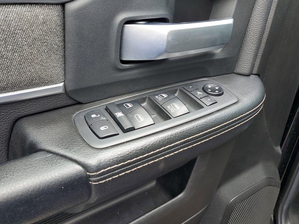 2019 Diamond Black Crystal Pearlcoat /Black RAM 2500 Tradesman Crew Cab SWB 4WD (3C6UR5DJ3KG) with an 6.4L V8 engine, 6A transmission, located at 6064 Gull Rd, Kalamazoo, MI, 49048, (269) 222-0088, 42.328388, -85.512924 - Discover the power and capability of the 2019 Ram 2500 Big Horn, a robust and reliable choice for those who demand exceptional performance and versatility. This impressive truck is equipped with a formidable V8, 6.4L engine, delivering ample power for both towing and off-road adventures. With a 4WD - Photo#13