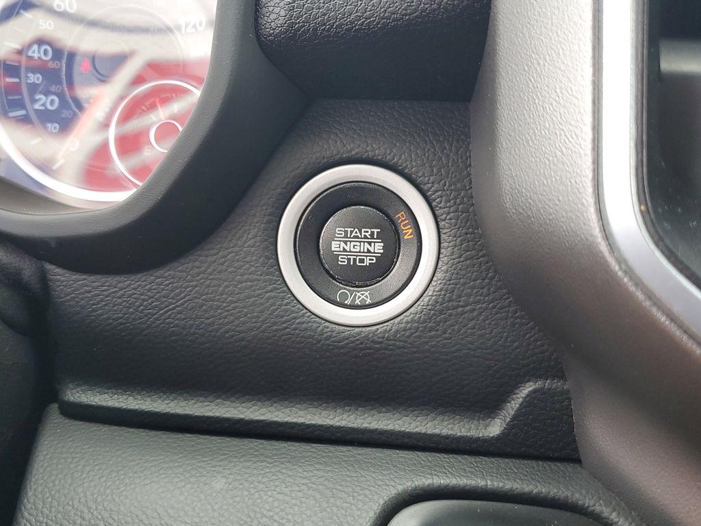 2019 Diamond Black Crystal Pearlcoat /Black RAM 2500 Tradesman Crew Cab SWB 4WD (3C6UR5DJ3KG) with an 6.4L V8 engine, 6A transmission, located at 6064 Gull Rd, Kalamazoo, MI, 49048, (269) 222-0088, 42.328388, -85.512924 - Discover the power and capability of the 2019 Ram 2500 Big Horn, a robust and reliable choice for those who demand exceptional performance and versatility. This impressive truck is equipped with a formidable V8, 6.4L engine, delivering ample power for both towing and off-road adventures. With a 4WD - Photo#26