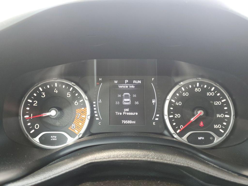2020 Colorado Red Clearcoat /Black Jeep Renegade Latitude 4WD (ZACNJBBB4LP) with an 2.4L L4 DOHC 16V engine, 9A transmission, located at 234 Columbia Ave, Battle Creek, MI, 49015, (269) 222-0088, 42.298264, -85.192543 - <b>Vehicle Details</b><br>Get ready to conquer the roads with this stunning 2020 Jeep Renegade Latitude! This adventure-ready SUV is the perfect blend of rugged capability and modern sophistication. With its robust 4WD system, you'll easily tackle any terrain, whether you're navigating city streets - Photo#7