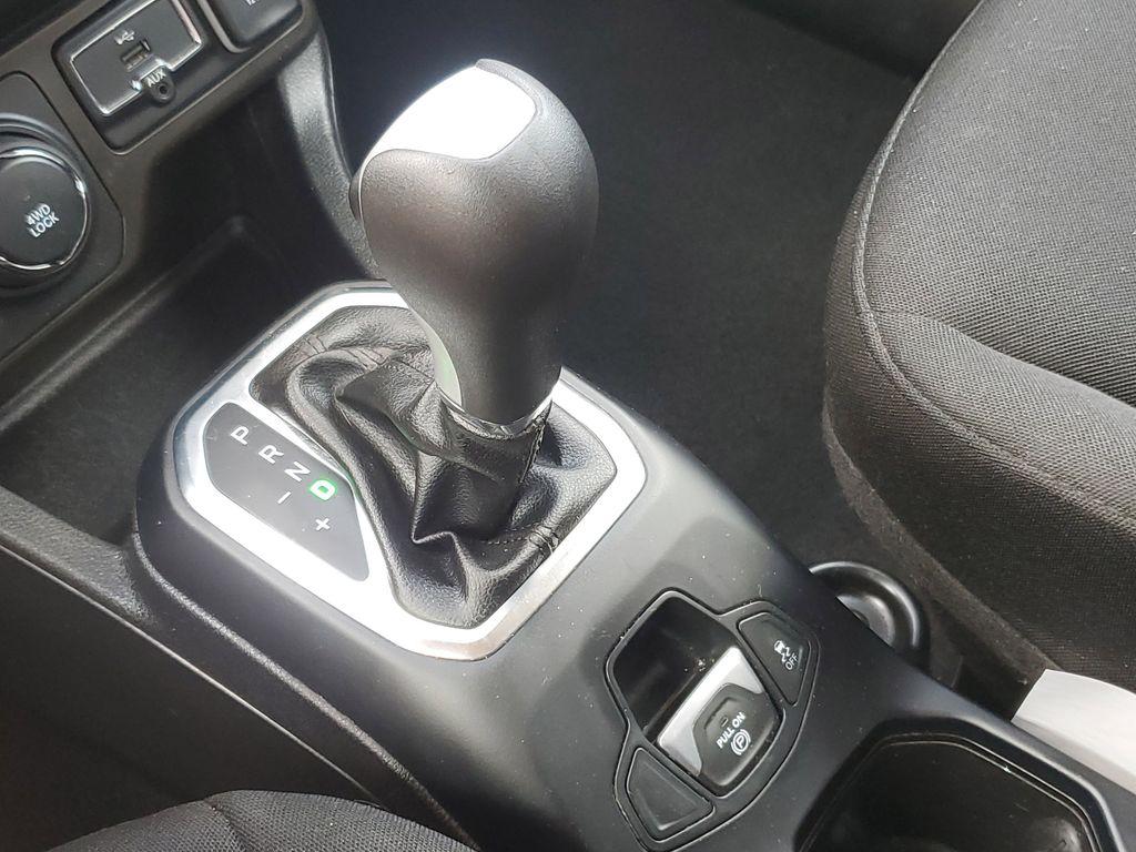 2020 Colorado Red Clearcoat /Black Jeep Renegade Latitude 4WD (ZACNJBBB4LP) with an 2.4L L4 DOHC 16V engine, 9A transmission, located at 234 Columbia Ave, Battle Creek, MI, 49015, (269) 222-0088, 42.298264, -85.192543 - <b>Vehicle Details</b><br>Get ready to conquer the roads with this stunning 2020 Jeep Renegade Latitude! This adventure-ready SUV is the perfect blend of rugged capability and modern sophistication. With its robust 4WD system, you'll easily tackle any terrain, whether you're navigating city streets - Photo#18