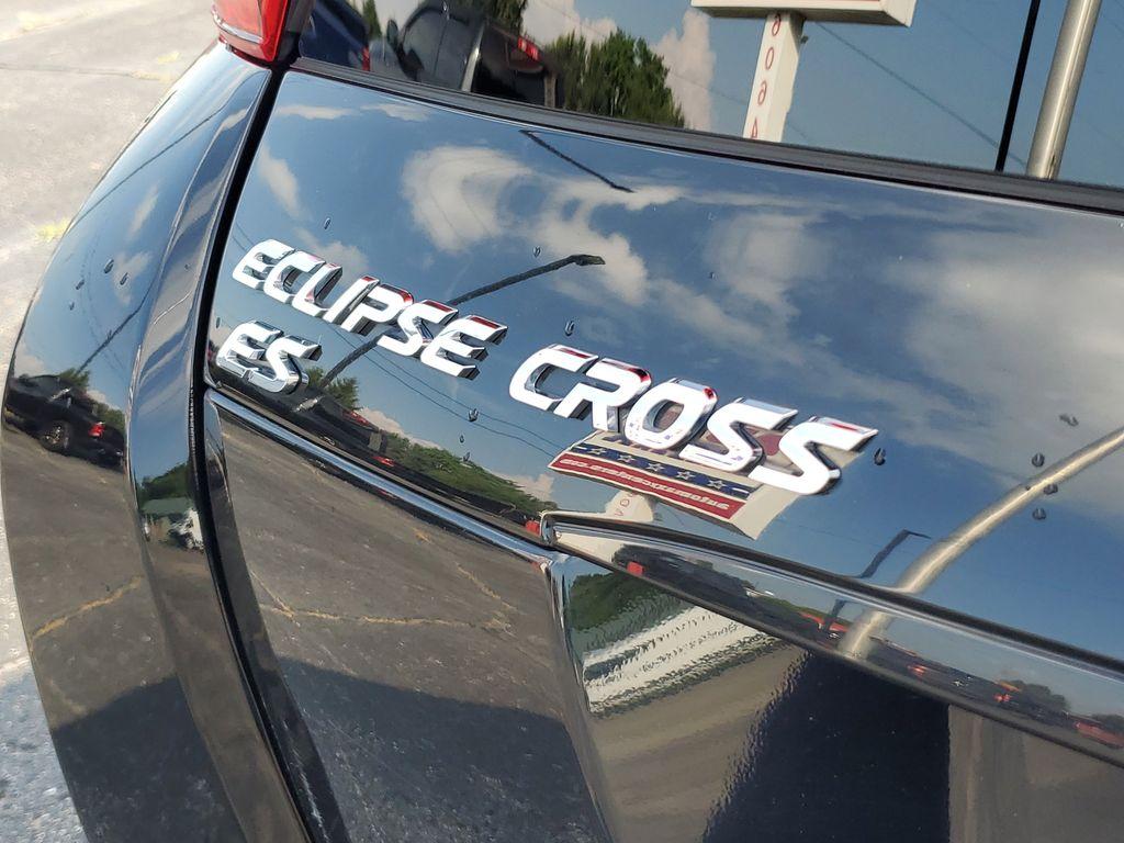 2020 Tarmac Black Metallic /BLACK Mitsubishi Eclipse Cross ES (JA4AS3AA8LZ) with an 1.5L L4 DOHC 16V engine, CVT transmission, located at 6064 Gull Rd, Kalamazoo, MI, 49048, (269) 222-0088, 42.328388, -85.512924 - Discover the refined blend of style, efficiency, and innovation with the 2020 Mitsubishi Eclipse Cross ES. This compact SUV is designed for those who value performance and practicality. Powered by a spirited 1.5L 4-cylinder engine, the Mitsubishi Eclipse Cross ES offers a smooth and responsive drivi - Photo#5