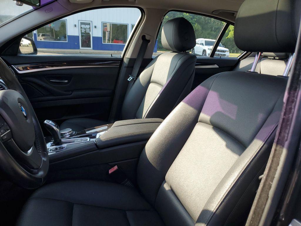 2016 Space Gray Metallic /BLACK BMW 5-Series 528i (WBA5A5C55GG) with an 2.0L L4 DOHC 16V TURBO engine, 8A transmission, located at 6064 Gull Rd, Kalamazoo, MI, 49048, (269) 222-0088, 42.328388, -85.512924 - <b>Vehicle Details</b><br>Introducing the 2016 BMW 5 Series 528i, a sophisticated blend of performance and luxury. This rear-wheel-drive sedan is powered by a dynamic 4-cylinder, 2.0-liter engine, delivering an engaging driving experience synonymous with the BMW brand. Its sleek design is complement - Photo#11