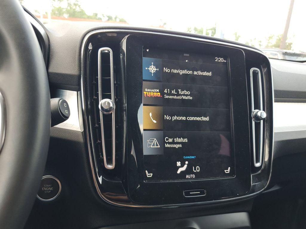 2022 Black Stone /Charcoal Volvo XC40 T4 Momentum (YV4AC2HK6N2) with an 2.0L L4 DOHC 16V engine, 8A transmission, located at 234 Columbia Ave, Battle Creek, MI, 49015, (269) 222-0088, 42.298264, -85.192543 - <b>Vehicle Details</b><br>Discover the exceptional blend of style, comfort, and performance with this 2022 Volvo XC40 T4 Momentum, a standout in the compact SUV segment. This well-maintained vehicle comes equipped with a robust 2.0L 4-cylinder engine and all-wheel drive, offering both dynamic perfor - Photo#18