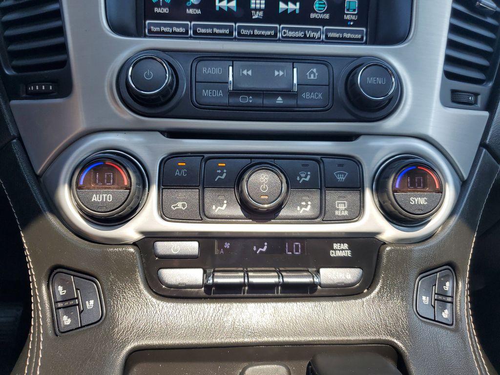 2019 Summit White /Jet Black GMC Yukon SLT 4WD (1GKS2BKC2KR) with an 5.3L V8 OHV 16V FFV engine, 6A transmission, located at 234 Columbia Ave, Battle Creek, MI, 49015, (269) 222-0088, 42.298264, -85.192543 - <b>Vehicle Details</b><br>Introducing the 2019 GMC Yukon 1500 SLT, a robust and sophisticated SUV designed to elevate your driving experience. This well-maintained, pre-owned vehicle combines power and luxury, offering a 4WD system that ensures confident handling in diverse driving conditions. At th - Photo#22