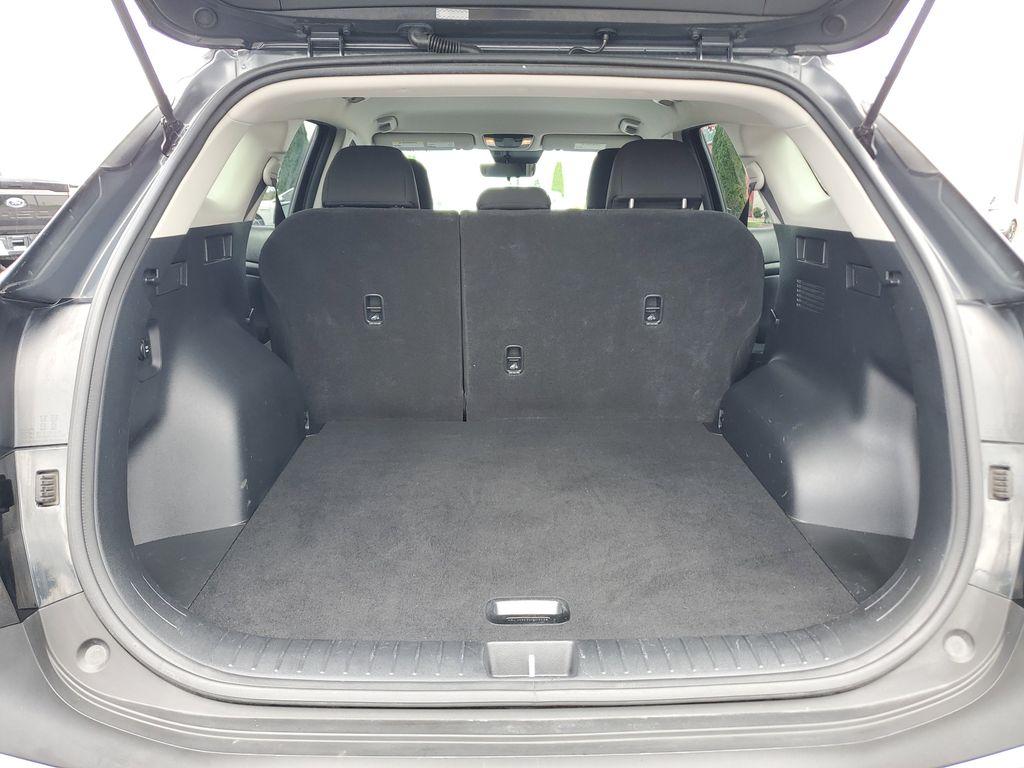 2024 Fusion Black /BLACK Kia Sportage LX AWD (KNDPUCDFXR7) with an 2.5L V6 DOHC 24V engine, 8A transmission, located at 6064 Gull Rd, Kalamazoo, MI, 49048, (269) 222-0088, 42.328388, -85.512924 - Discover the perfect blend of style, performance, and technology with this pre-owned 2024 Kia Sportage LX featuring AWD. This versatile SUV is equipped with a robust 4-cylinder, 2.5L engine, ensuring a dynamic driving experience coupled with impressive fuel efficiency. The Kia Sportage LX is designe - Photo#6