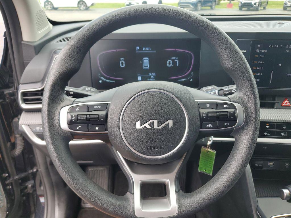 2024 Fusion Black /BLACK Kia Sportage LX AWD (KNDPUCDFXR7) with an 2.5L V6 DOHC 24V engine, 8A transmission, located at 6064 Gull Rd, Kalamazoo, MI, 49048, (269) 222-0088, 42.328388, -85.512924 - Discover the perfect blend of style, performance, and technology with this pre-owned 2024 Kia Sportage LX featuring AWD. This versatile SUV is equipped with a robust 4-cylinder, 2.5L engine, ensuring a dynamic driving experience coupled with impressive fuel efficiency. The Kia Sportage LX is designe - Photo#14