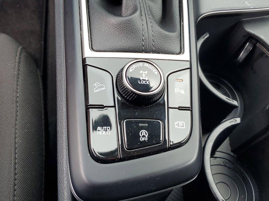 2024 Fusion Black /BLACK Kia Sportage LX AWD (KNDPUCDFXR7) with an 2.5L V6 DOHC 24V engine, 8A transmission, located at 6064 Gull Rd, Kalamazoo, MI, 49048, (269) 222-0088, 42.328388, -85.512924 - Discover the perfect blend of style, performance, and technology with this pre-owned 2024 Kia Sportage LX featuring AWD. This versatile SUV is equipped with a robust 4-cylinder, 2.5L engine, ensuring a dynamic driving experience coupled with impressive fuel efficiency. The Kia Sportage LX is designe - Photo#22