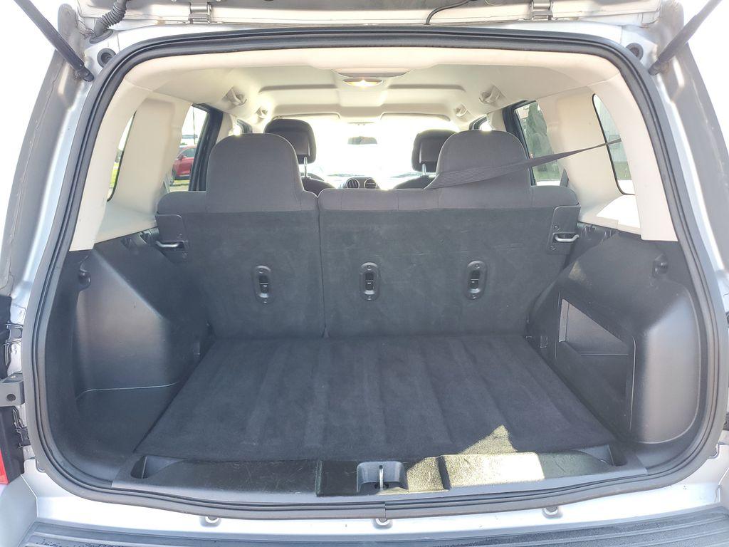 2015 Billet Silver Metallic Clearcoat /Dark Slate Gray Jeep Patriot Sport 4WD (1C4NJRBB4FD) with an 2.4L L4 DOHC 16V engine, 6-speed automatic transmission, located at 6064 Gull Rd, Kalamazoo, MI, 49048, (269) 222-0088, 42.328388, -85.512924 - Discover the reliability and rugged capability of the 2015 Jeep Patriot Sport, a compact SUV designed to tackle both urban and off-road adventures with ease. Equipped with a robust 4WD system, this vehicle ensures confident handling in diverse road conditions, making it an ideal choice for those who - Photo#6