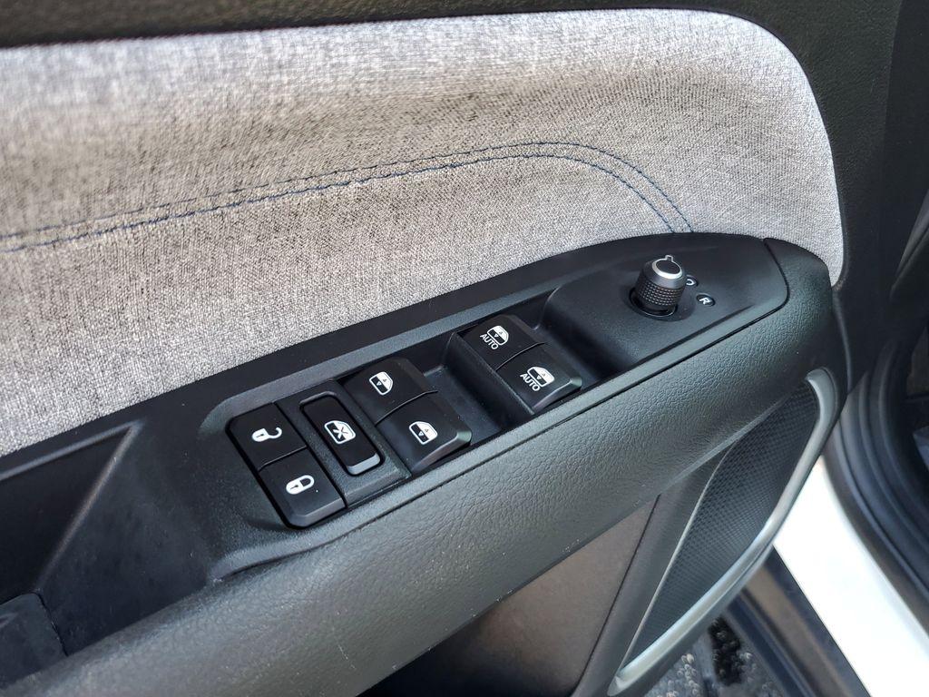 2023 Bright White Clearcoat /BLACK Jeep Compass Latitude (3C4NJDBNXPT) with an 2.0L L4 DOHC 16V TURBO engine, 8-speed automatic transmission, located at 6064 Gull Rd, Kalamazoo, MI, 49048, (269) 222-0088, 42.328388, -85.512924 - Experience the perfect blend of style, performance, and technology with this pre-owned 2023 Jeep Compass Latitude. Equipped with a robust 4-cylinder, 2.0L engine and advanced 4WD capabilities, this vehicle is ready to tackle both city streets and off-road adventures with confidence. The Jeep Compass - Photo#13
