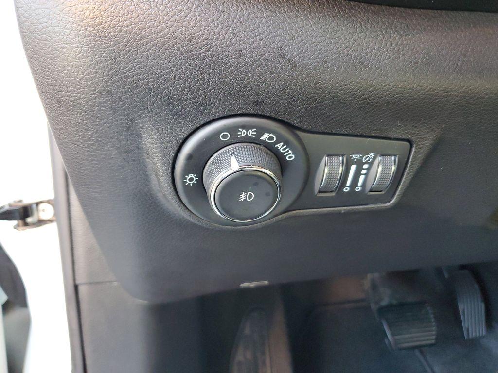 2023 Bright White Clearcoat /BLACK Jeep Compass Latitude (3C4NJDBNXPT) with an 2.0L L4 DOHC 16V TURBO engine, 8-speed automatic transmission, located at 6064 Gull Rd, Kalamazoo, MI, 49048, (269) 222-0088, 42.328388, -85.512924 - Experience the perfect blend of style, performance, and technology with this pre-owned 2023 Jeep Compass Latitude. Equipped with a robust 4-cylinder, 2.0L engine and advanced 4WD capabilities, this vehicle is ready to tackle both city streets and off-road adventures with confidence. The Jeep Compass - Photo#16