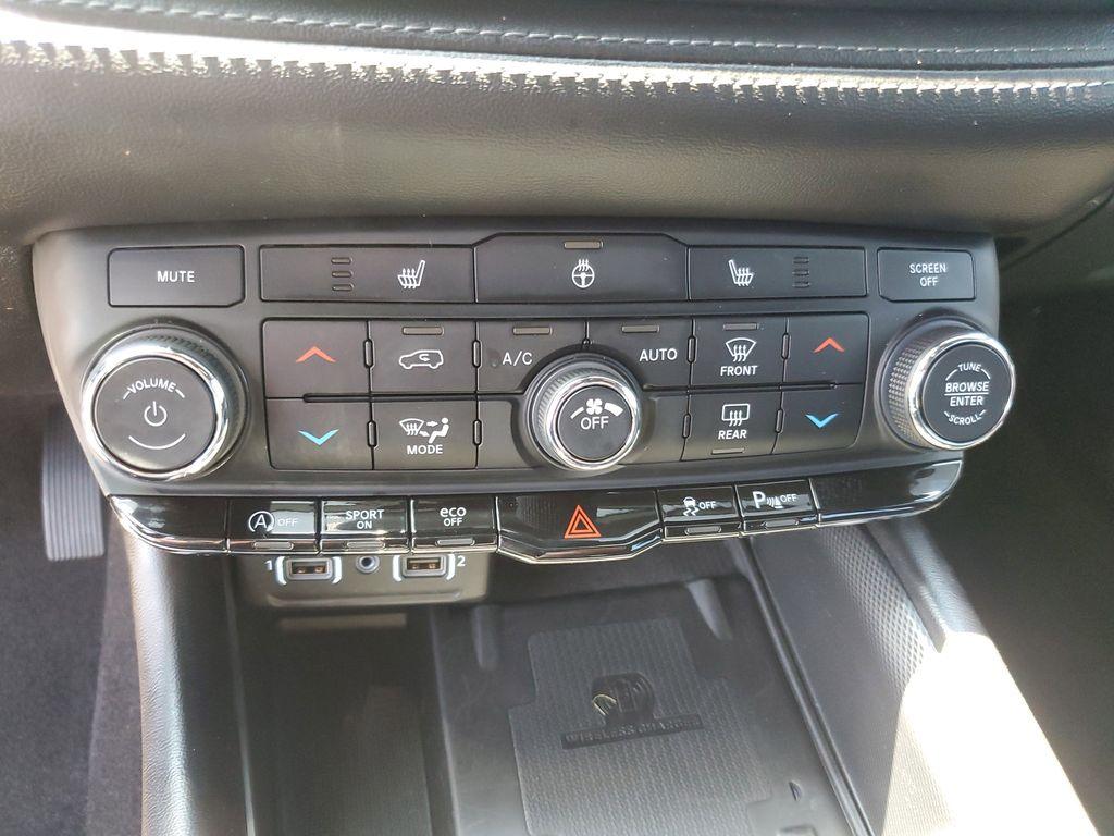 2021 Billet Clearcoat /Black Dodge Durango GT AWD (1C4RDJDG9MC) with an 3.6L V6 DOHC 24V engine, 8A transmission, located at 234 Columbia Ave, Battle Creek, MI, 49015, (269) 222-0088, 42.298264, -85.192543 - <b>Vehicle Details</b><br>Discover the perfect blend of performance, style, and versatility with the 2021 Dodge Durango GT Plus. This mid-size SUV is equipped with a robust V6, 3.6L engine, offering an impressive balance of power and efficiency. The all-wheel-drive (AWD) system ensures confidence an - Photo#15