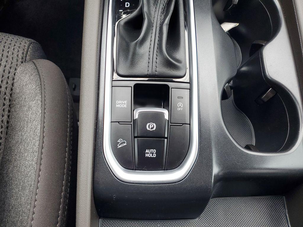 2020 Twilight Black /Espresso/Gray Hyundai Santa Fe SEL 2.4 AWD (5NMS3CAD3LH) with an 2.4L L4 DOHC 16V engine, 8A transmission, located at 234 Columbia Ave, Battle Creek, MI, 49015, (269) 222-0088, 42.298264, -85.192543 - <b>Vehicle Details</b><br>Looking for a reliable SUV that combines comfort, technology, and performance? Discover the 2020 Hyundai Santa Fe SEL with 4WD, now available for sale. This versatile vehicle, with a 4-cylinder, 2.4L engine, delivers an impressive balance of power and efficiency, making it - Photo#23
