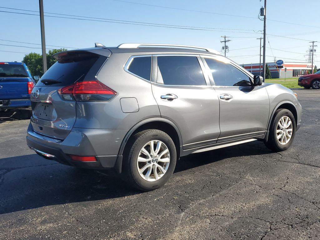 2017 Gun Metallic /Charcoal Nissan Rogue SL AWD (JN8AT2MV2HW) with an 2.5L L4 DOHC 16V engine, CVT transmission, located at 6064 Gull Rd, Kalamazoo, MI, 49048, (269) 222-0088, 42.328388, -85.512924 - Discover exceptional value and performance with our 2017 Nissan Rogue, a perfect blend of style, efficiency, and capability. This pre-owned gem is equipped with an All-Wheel Drive system, ensuring confident handling and control in all road conditions. Under the hood, youll find a robust 4-cylinder, - Photo#3