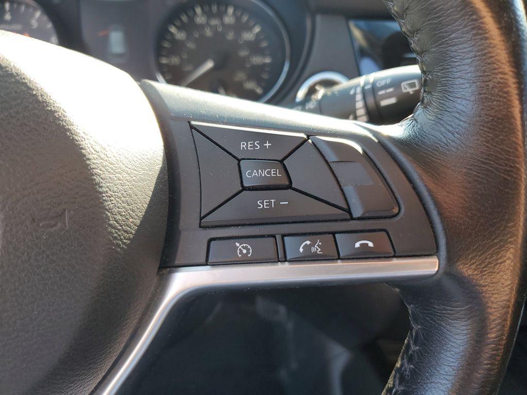 2017 Gun Metallic /Charcoal Nissan Rogue SL AWD (JN8AT2MV2HW) with an 2.5L L4 DOHC 16V engine, CVT transmission, located at 6064 Gull Rd, Kalamazoo, MI, 49048, (269) 222-0088, 42.328388, -85.512924 - Discover exceptional value and performance with our 2017 Nissan Rogue, a perfect blend of style, efficiency, and capability. This pre-owned gem is equipped with an All-Wheel Drive system, ensuring confident handling and control in all road conditions. Under the hood, youll find a robust 4-cylinder, - Photo#16
