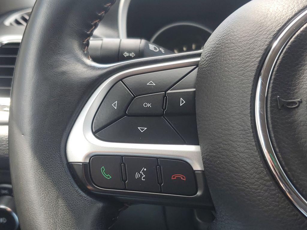 2018 Jazz Blue Pearlcoat /Black Jeep Compass Sport 4WD (3C4NJDBB4JT) with an 2.4L L4 DOHC 16V engine, 9-speed automatic transmission, located at 234 Columbia Ave, Battle Creek, MI, 49015, (269) 222-0088, 42.298264, -85.192543 - <b>Vehicle Details</b><br>Discover the perfect blend of style, performance, and versatility with this stunning 2018 Jeep Compass Latitude! This remarkable SUV is ready to take you on adventures both on and off the beaten path. Equipped with a robust 4WD system, it promises to deliver a confident and - Photo#11