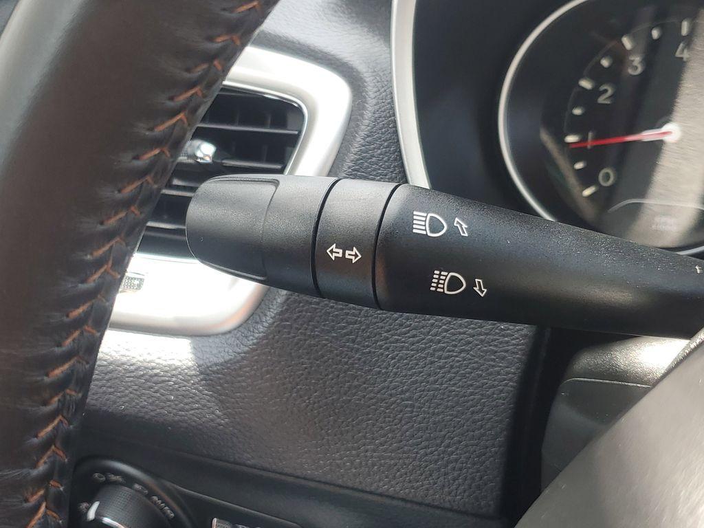 2018 Jazz Blue Pearlcoat /Black Jeep Compass Sport 4WD (3C4NJDBB4JT) with an 2.4L L4 DOHC 16V engine, 9-speed automatic transmission, located at 234 Columbia Ave, Battle Creek, MI, 49015, (269) 222-0088, 42.298264, -85.192543 - <b>Vehicle Details</b><br>Discover the perfect blend of style, performance, and versatility with this stunning 2018 Jeep Compass Latitude! This remarkable SUV is ready to take you on adventures both on and off the beaten path. Equipped with a robust 4WD system, it promises to deliver a confident and - Photo#13