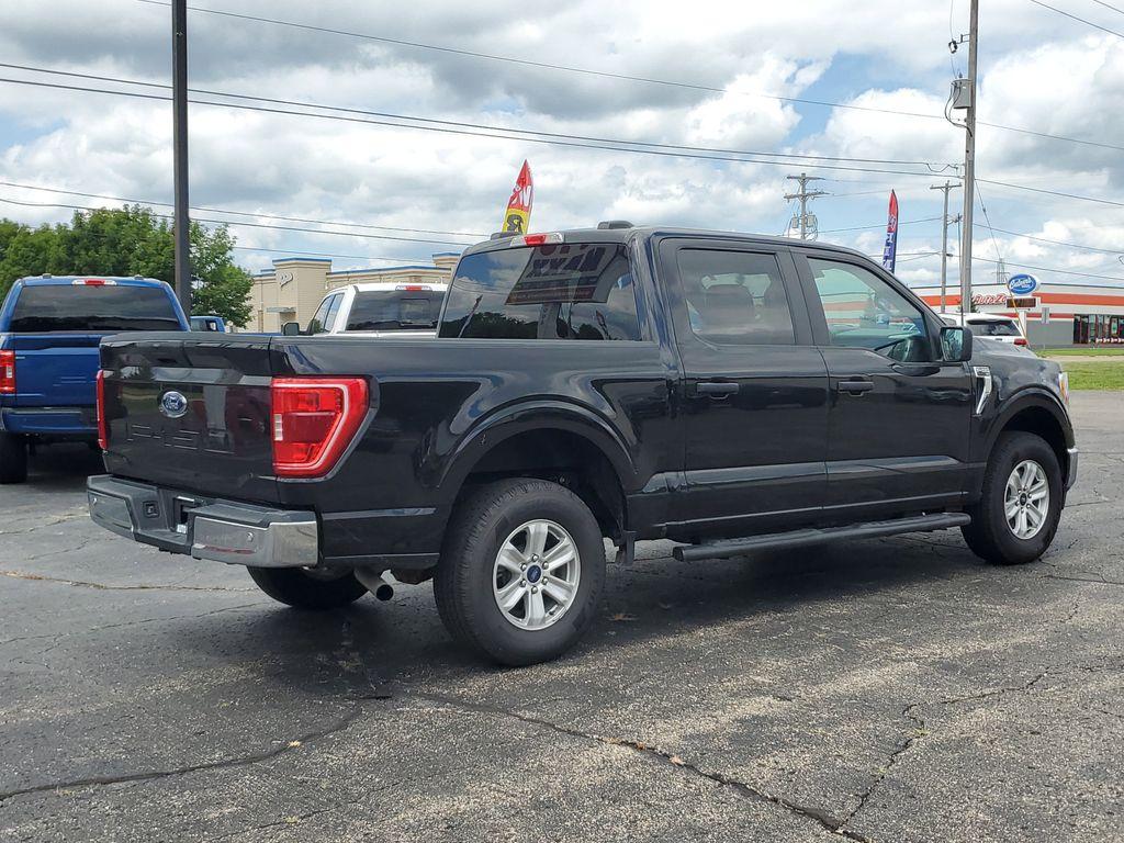 2021 Agate Black Metallic /Black/Medium Dark Slate Ford F-150 King-Ranch SuperCrew 5.5-ft. 2WD (1FTEW1EB3MK) with an 3.3L V6 DOHC 24V engine, 6A transmission, located at 6064 Gull Rd, Kalamazoo, MI, 49048, (269) 222-0088, 42.328388, -85.512924 - Experience the perfect blend of power and sophistication with this pre-owned 2021 Ford F-150 XLT, an exceptional choice for those seeking reliability and performance. This robust pickup is equipped with a 3.3L V6 engine and 4WD, ensuring superior handling and versatility whether navigating city stre - Photo#3