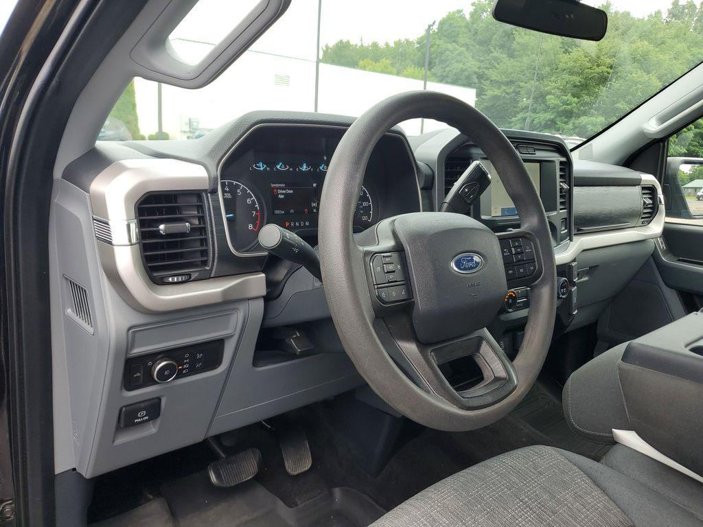 2021 Agate Black Metallic /Black/Medium Dark Slate Ford F-150 King-Ranch SuperCrew 5.5-ft. 2WD (1FTEW1EB3MK) with an 3.3L V6 DOHC 24V engine, 6A transmission, located at 6064 Gull Rd, Kalamazoo, MI, 49048, (269) 222-0088, 42.328388, -85.512924 - Experience the perfect blend of power and sophistication with this pre-owned 2021 Ford F-150 XLT, an exceptional choice for those seeking reliability and performance. This robust pickup is equipped with a 3.3L V6 engine and 4WD, ensuring superior handling and versatility whether navigating city stre - Photo#13