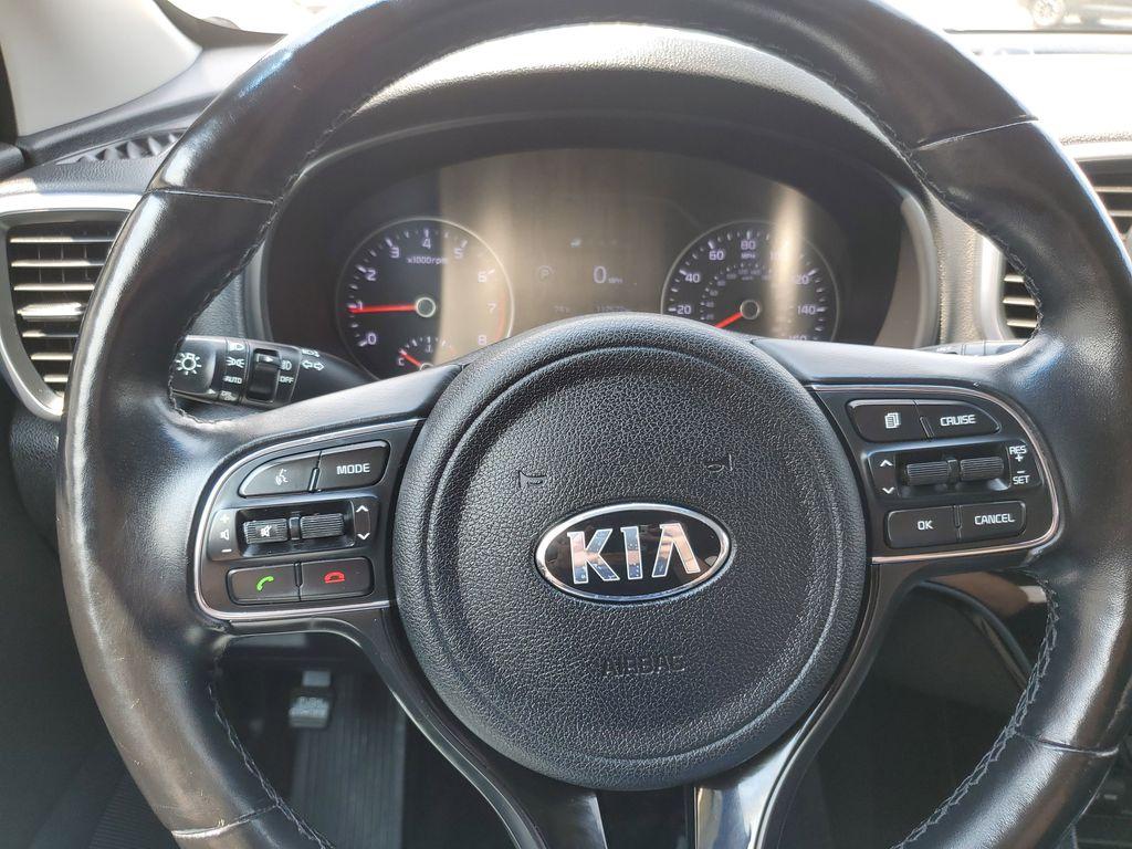 2018 Sparkling Silver /Black Kia Sportage EX AWD (KNDPNCAC2J7) with an 2.4L V6 DOHC 24V engine, 6A transmission, located at 234 Columbia Ave, Battle Creek, MI, 49015, (269) 222-0088, 42.298264, -85.192543 - <b>Vehicle Details</b><br>Discover the perfect blend of style, performance, and technology with this exceptional 2018 Kia Sportage EX AWD! Designed to elevate your driving experience, this SUV is ready to conquer any terrain with confidence and flair. Its robust 2.4L 4-cylinder engine provides a thr - Photo#10