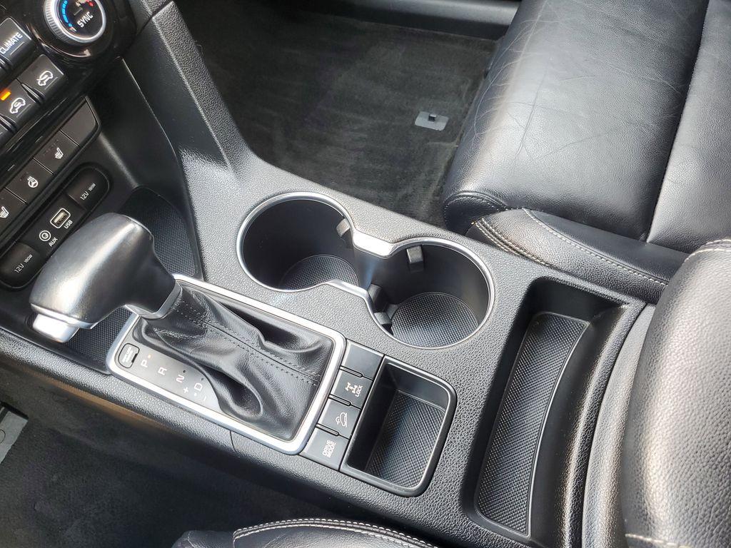 2018 Sparkling Silver /Black Kia Sportage EX AWD (KNDPNCAC2J7) with an 2.4L V6 DOHC 24V engine, 6A transmission, located at 234 Columbia Ave, Battle Creek, MI, 49015, (269) 222-0088, 42.298264, -85.192543 - <b>Vehicle Details</b><br>Discover the perfect blend of style, performance, and technology with this exceptional 2018 Kia Sportage EX AWD! Designed to elevate your driving experience, this SUV is ready to conquer any terrain with confidence and flair. Its robust 2.4L 4-cylinder engine provides a thr - Photo#21