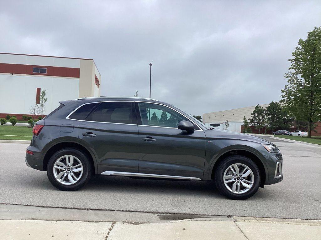 2023 Daytona Gray Pearl Effect /Black Audi Q5 2.0T Premium quattro (WA1GAAFY6P2) with an 2.0L L4 DOHC 16V engine, 7A transmission, located at 6064 Gull Rd, Kalamazoo, MI, 49048, (269) 222-0088, 42.328388, -85.512924 - <b>Summary</b><br>Power Moonroof<br><br><b>Vehicle Details</b><br>Experience the perfect blend of performance, luxury, and technology with this 2023 Audi Q5 S line Premium. This sophisticated SUV is equipped with Audi's renowned all-wheel drive system, ensuring exceptional handling and stability on - Photo#2