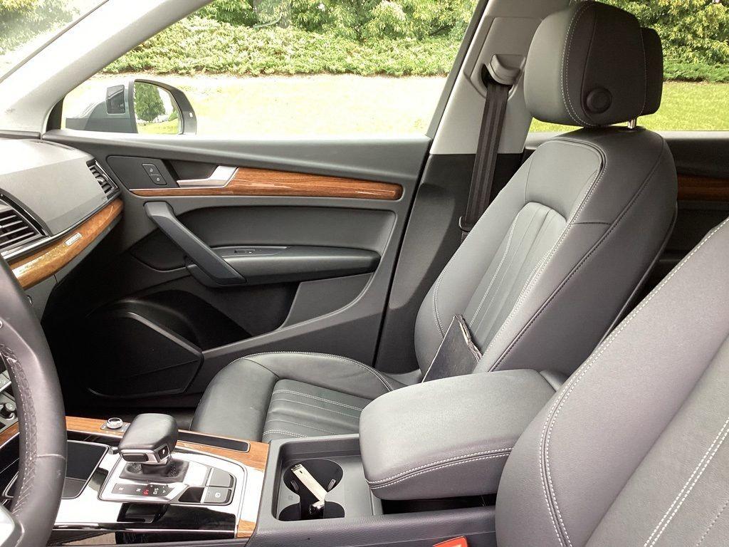 2023 Daytona Gray Pearl Effect /Black Audi Q5 2.0T Premium quattro (WA1GAAFY6P2) with an 2.0L L4 DOHC 16V engine, 7A transmission, located at 6064 Gull Rd, Kalamazoo, MI, 49048, (269) 222-0088, 42.328388, -85.512924 - <b>Summary</b><br>Power Moonroof<br><br><b>Vehicle Details</b><br>Experience the perfect blend of performance, luxury, and technology with this 2023 Audi Q5 S line Premium. This sophisticated SUV is equipped with Audi's renowned all-wheel drive system, ensuring exceptional handling and stability on - Photo#4