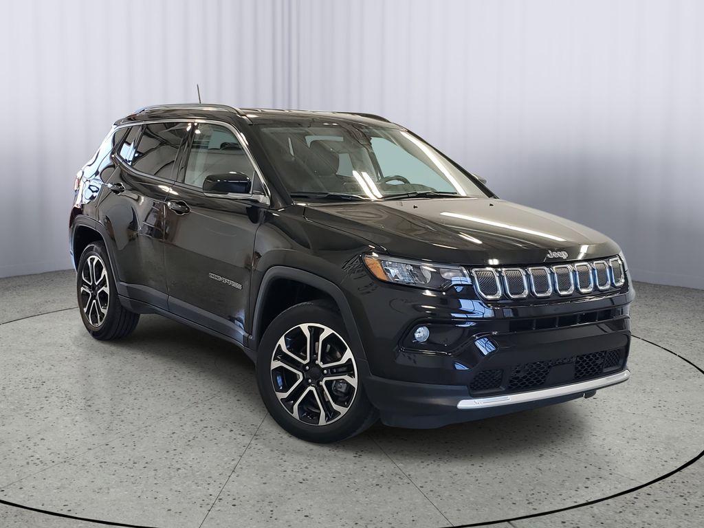 2022 Diamond Black Crystal Pearlcoat /BLACK Jeep Compass Limited 4WD (3C4NJDCB5NT) with an 2.4L L4 DOHC 16V engine, CVT transmission, located at 6064 Gull Rd, Kalamazoo, MI, 49048, (269) 222-0088, 42.328388, -85.512924 - Unleash your adventurous spirit with this stunning 2022 Jeep Compass Limited! With just 24,824 miles on the odometer, this versatile SUV is primed and ready to elevate your driving experience to new heights. Equipped with a powerful yet efficient 4 Cyl, 2.4L engine and a robust 4WD system, the Jeep - Photo#0