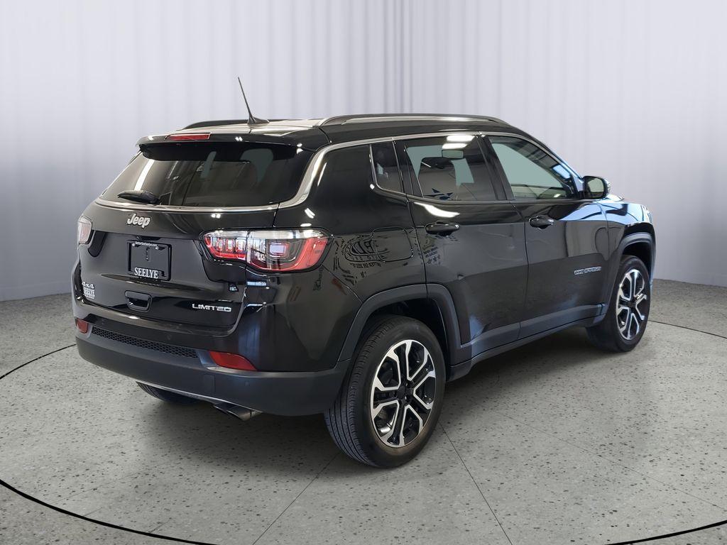 2022 Diamond Black Crystal Pearlcoat /BLACK Jeep Compass Limited 4WD (3C4NJDCB5NT) with an 2.4L L4 DOHC 16V engine, CVT transmission, located at 6064 Gull Rd, Kalamazoo, MI, 49048, (269) 222-0088, 42.328388, -85.512924 - Unleash your adventurous spirit with this stunning 2022 Jeep Compass Limited! With just 24,824 miles on the odometer, this versatile SUV is primed and ready to elevate your driving experience to new heights. Equipped with a powerful yet efficient 4 Cyl, 2.4L engine and a robust 4WD system, the Jeep - Photo#1