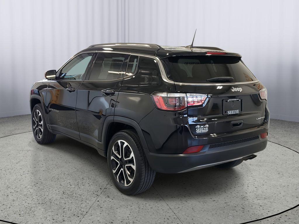 2022 Diamond Black Crystal Pearlcoat /BLACK Jeep Compass Limited 4WD (3C4NJDCB5NT) with an 2.4L L4 DOHC 16V engine, CVT transmission, located at 6064 Gull Rd, Kalamazoo, MI, 49048, (269) 222-0088, 42.328388, -85.512924 - Unleash your adventurous spirit with this stunning 2022 Jeep Compass Limited! With just 24,824 miles on the odometer, this versatile SUV is primed and ready to elevate your driving experience to new heights. Equipped with a powerful yet efficient 4 Cyl, 2.4L engine and a robust 4WD system, the Jeep - Photo#2