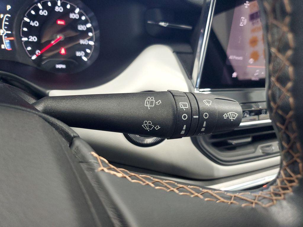 2022 Diamond Black Crystal Pearlcoat /BLACK Jeep Compass Limited 4WD (3C4NJDCB5NT) with an 2.4L L4 DOHC 16V engine, CVT transmission, located at 6064 Gull Rd, Kalamazoo, MI, 49048, (269) 222-0088, 42.328388, -85.512924 - Unleash your adventurous spirit with this stunning 2022 Jeep Compass Limited! With just 24,824 miles on the odometer, this versatile SUV is primed and ready to elevate your driving experience to new heights. Equipped with a powerful yet efficient 4 Cyl, 2.4L engine and a robust 4WD system, the Jeep - Photo#15