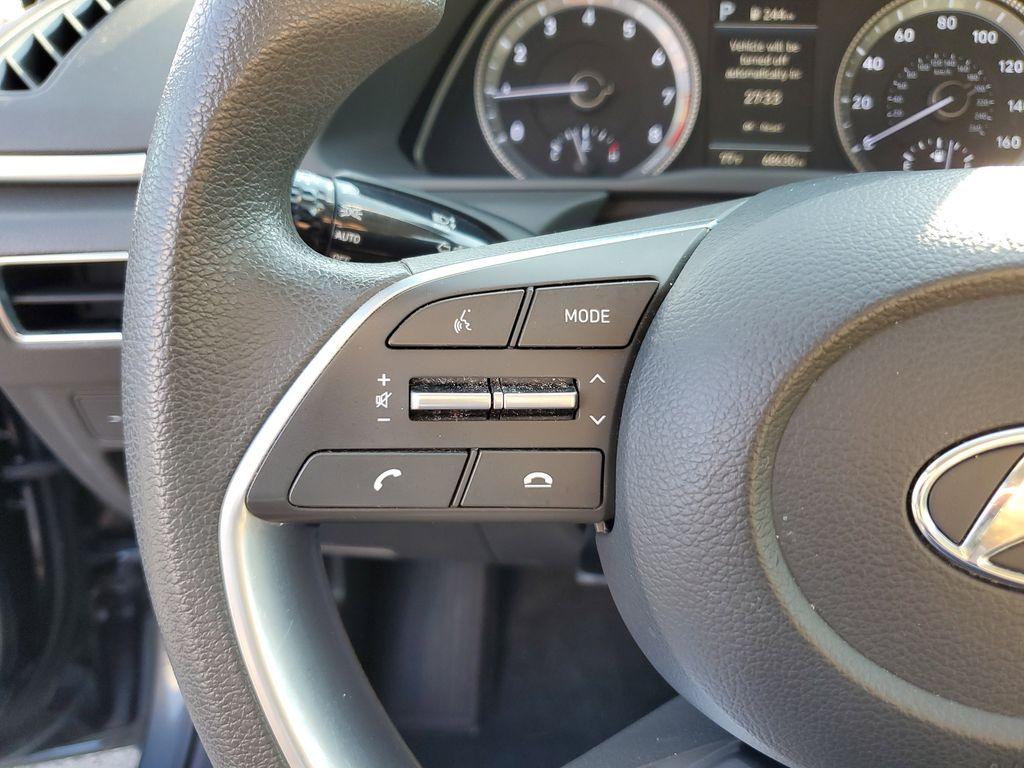 2023 Portofino Gray /Dark Gray Hyundai Sonata SEL (KMHL64JA9PA) with an 2.5L L4 DOHC 16V engine, 8A transmission, located at 6064 Gull Rd, Kalamazoo, MI, 49048, (269) 222-0088, 42.328388, -85.512924 - Discover the exceptional value of the 2023 Hyundai Sonata SEL, a stylish and reliable sedan that stands out in its class. This gently pre-owned model features a Front-Wheel Drive (FWD) system and is equipped with a responsive 4-cylinder, 2.5L engine, ensuring a smooth and efficient driving experienc - Photo#16