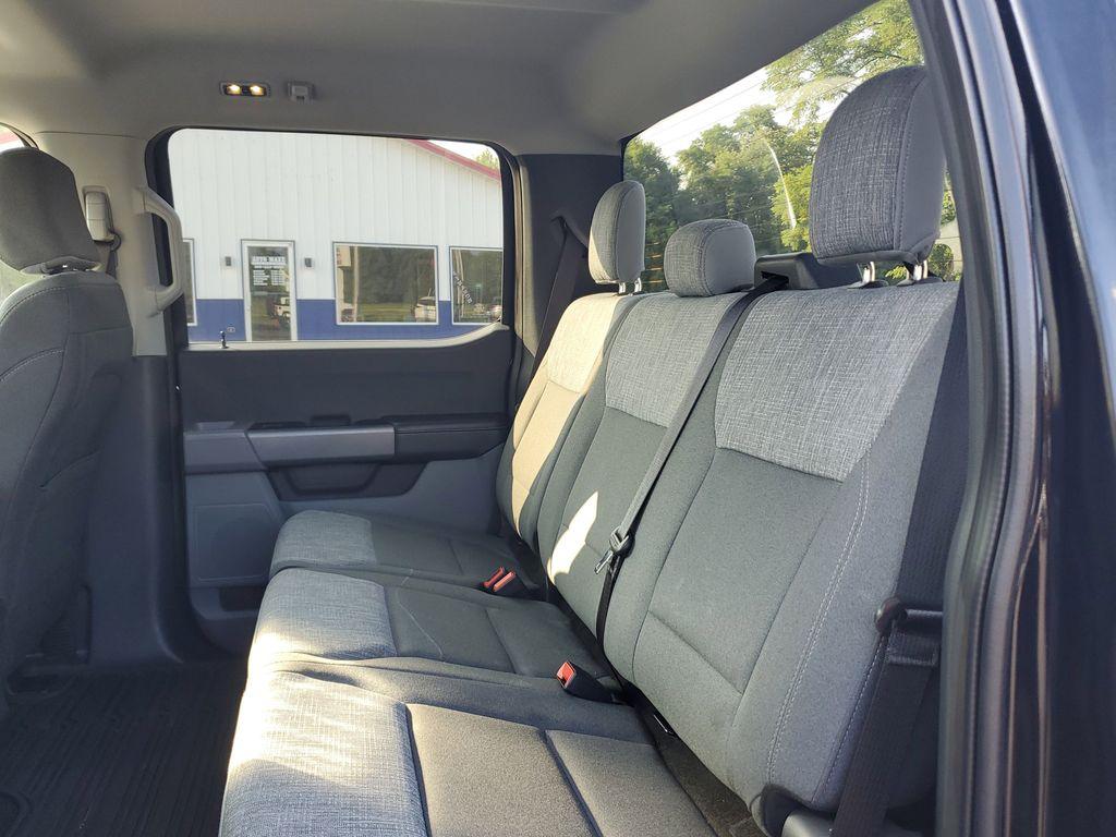 2022 Agate Black Metallic /Black w/Medium Dark Slate Ford F-150 King-Ranch SuperCrew 5.5-ft. 2WD (1FTEW1EB5NK) with an 3.3L V6 DOHC 24V engine, 6A transmission, located at 6064 Gull Rd, Kalamazoo, MI, 49048, (269) 222-0088, 42.328388, -85.512924 - Introducing the 2022 Ford F-150 XLT, a robust and reliable pickup that combines power and advanced technology to meet all your driving needs. With 38,349 miles on the odometer, this vehicle is equipped with a V6, 3.3L engine and a 4WD system, ensuring a dynamic driving experience whether you're navi - Photo#7