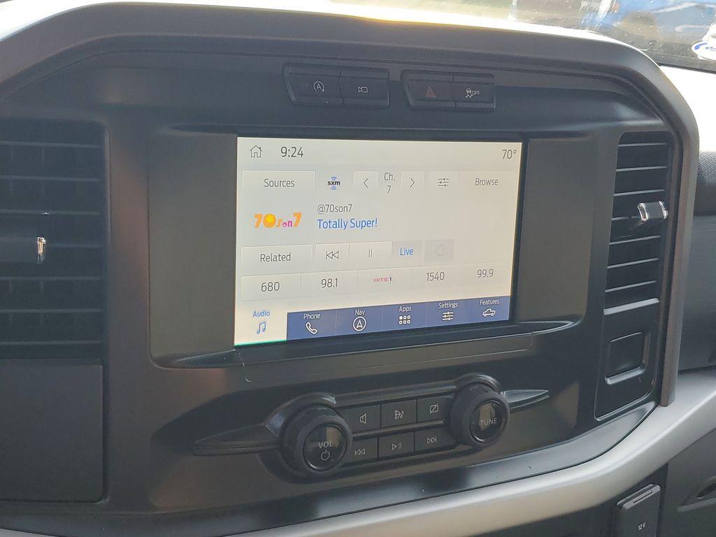 2022 Agate Black Metallic /Black w/Medium Dark Slate Ford F-150 King-Ranch SuperCrew 5.5-ft. 2WD (1FTEW1EB5NK) with an 3.3L V6 DOHC 24V engine, 6A transmission, located at 6064 Gull Rd, Kalamazoo, MI, 49048, (269) 222-0088, 42.328388, -85.512924 - Introducing the 2022 Ford F-150 XLT, a robust and reliable pickup that combines power and advanced technology to meet all your driving needs. With 38,349 miles on the odometer, this vehicle is equipped with a V6, 3.3L engine and a 4WD system, ensuring a dynamic driving experience whether you're navi - Photo#19