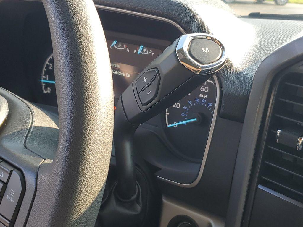 2022 Agate Black Metallic /Black w/Medium Dark Slate Ford F-150 King-Ranch SuperCrew 5.5-ft. 2WD (1FTEW1EB5NK) with an 3.3L V6 DOHC 24V engine, 6A transmission, located at 6064 Gull Rd, Kalamazoo, MI, 49048, (269) 222-0088, 42.328388, -85.512924 - Introducing the 2022 Ford F-150 XLT, a robust and reliable pickup that combines power and advanced technology to meet all your driving needs. With 38,349 miles on the odometer, this vehicle is equipped with a V6, 3.3L engine and a 4WD system, ensuring a dynamic driving experience whether you're navi - Photo#21