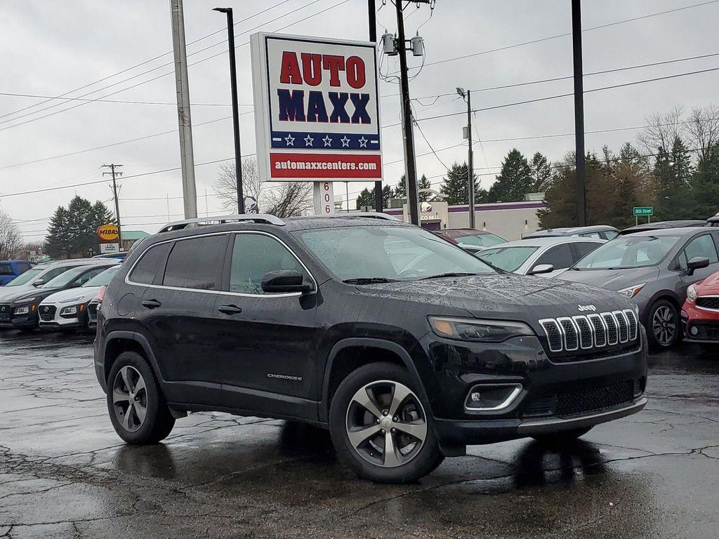 photo of 2019 Jeep Cherokee SPORT UTILITY 4-DR
