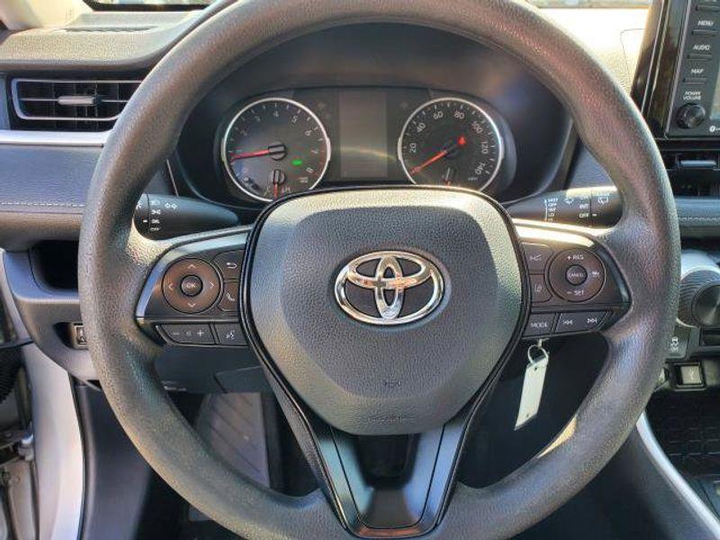 2020 Silver Sky Metallic /Black Toyota RAV4 LE (2T3K1RFV1LC) with an 2.5L L4 DOHC 16V engine, 8A transmission, located at 6064 Gull Rd, Kalamazoo, MI, 49048, (269) 222-0088, 42.328388, -85.512924 - <b>Vehicle Details</b><br>Introducing the exceptional and reliable 2020 Toyota RAV4 LE, now available at our esteemed dealership. With a modest 140,580 miles on the odometer, this outstanding vehicle offers a remarkable driving experience that is sure to captivate even the most discerning of automot - Photo #20