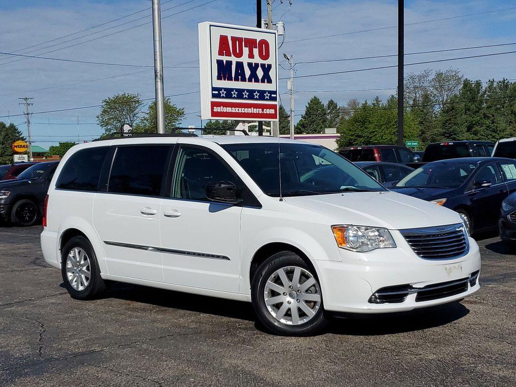 photo of 2016 Chrysler Town  and  Country SPORTS VAN
