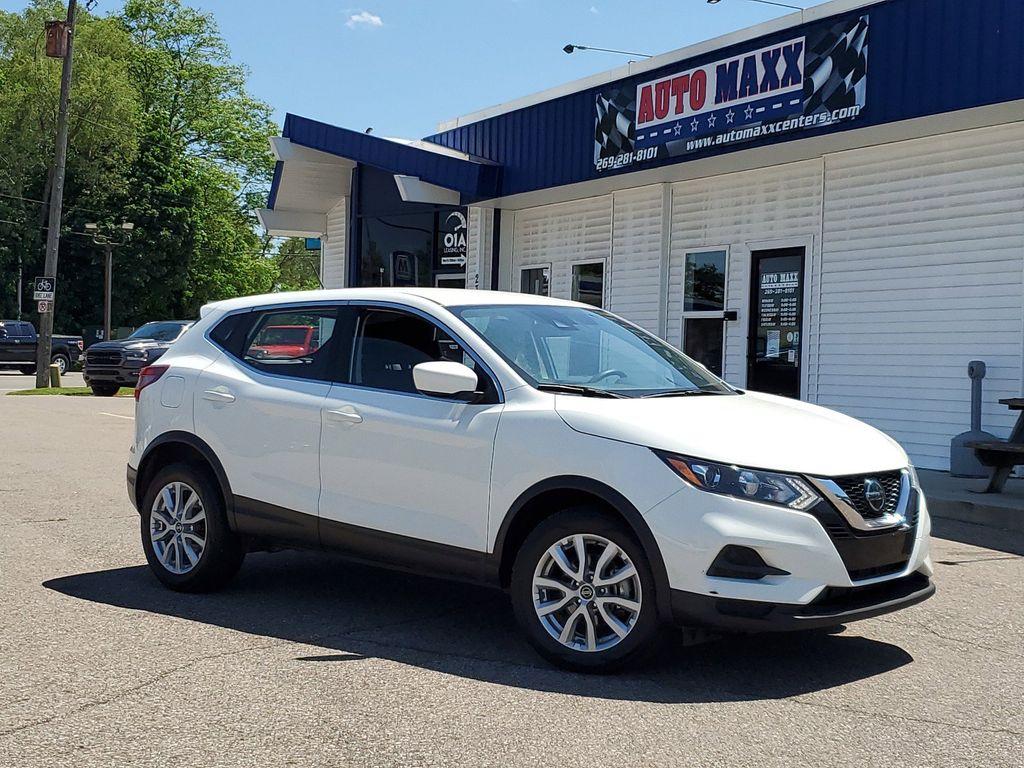 2021 Glacier White /Charcoal Nissan Rogue Sport S AWD (JN1BJ1AW0MW) with an 2.0L L4 DOHC 16V engine, CVT transmission, located at 234 Columbia Ave, Battle Creek, MI, 49015, (269) 222-0088, 42.298264, -85.192543 - <b>Vehicle Details</b><br>**Exceptional Deal on a 2021 Nissan Rogue Sport S AWD!** Unlock the perfect blend of style, comfort, and utility with our 2021 Nissan Rogue Sport S, equipped with a robust L4, 2.0L engine and All-Wheel Drive (AWD) system, ready to tackle any road condition. This vehicle co - Photo #0