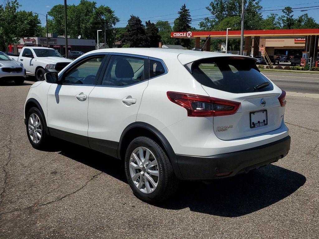 2021 Glacier White /Charcoal Nissan Rogue Sport S AWD (JN1BJ1AW0MW) with an 2.0L L4 DOHC 16V engine, CVT transmission, located at 234 Columbia Ave, Battle Creek, MI, 49015, (269) 222-0088, 42.298264, -85.192543 - <b>Vehicle Details</b><br>**Exceptional Deal on a 2021 Nissan Rogue Sport S AWD!** Unlock the perfect blend of style, comfort, and utility with our 2021 Nissan Rogue Sport S, equipped with a robust L4, 2.0L engine and All-Wheel Drive (AWD) system, ready to tackle any road condition. This vehicle co - Photo #2