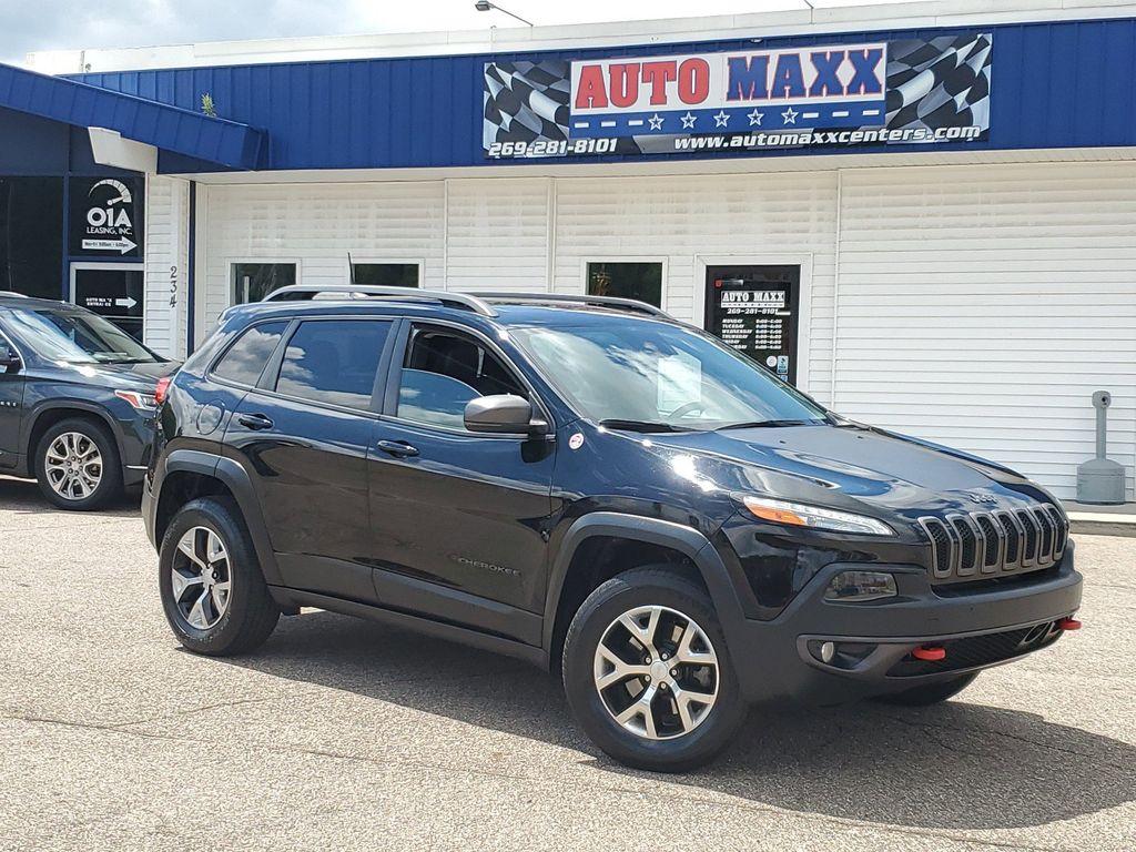 photo of 2017 Jeep Cherokee SPORT UTILITY 4-DR