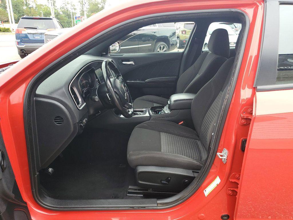 2020 Torred Clearcoat /Black Dodge Charger SXT AWD (2C3CDXJG7LH) with an 3.6L V6 DOHC 24V engine, 8A transmission, located at 234 Columbia Ave, Battle Creek, MI, 49015, (269) 222-0088, 42.298264, -85.192543 - <b>Vehicle Details</b><br>Looking for a dynamic blend of performance and comfort? Check out this 2020 Dodge Charger SXT, equipped with All-Wheel Drive and a powerful V6, 3.6L engine. This standout sedan balances thrilling acceleration with precise handling, making every drive an adventure. Inside, - Photo#8